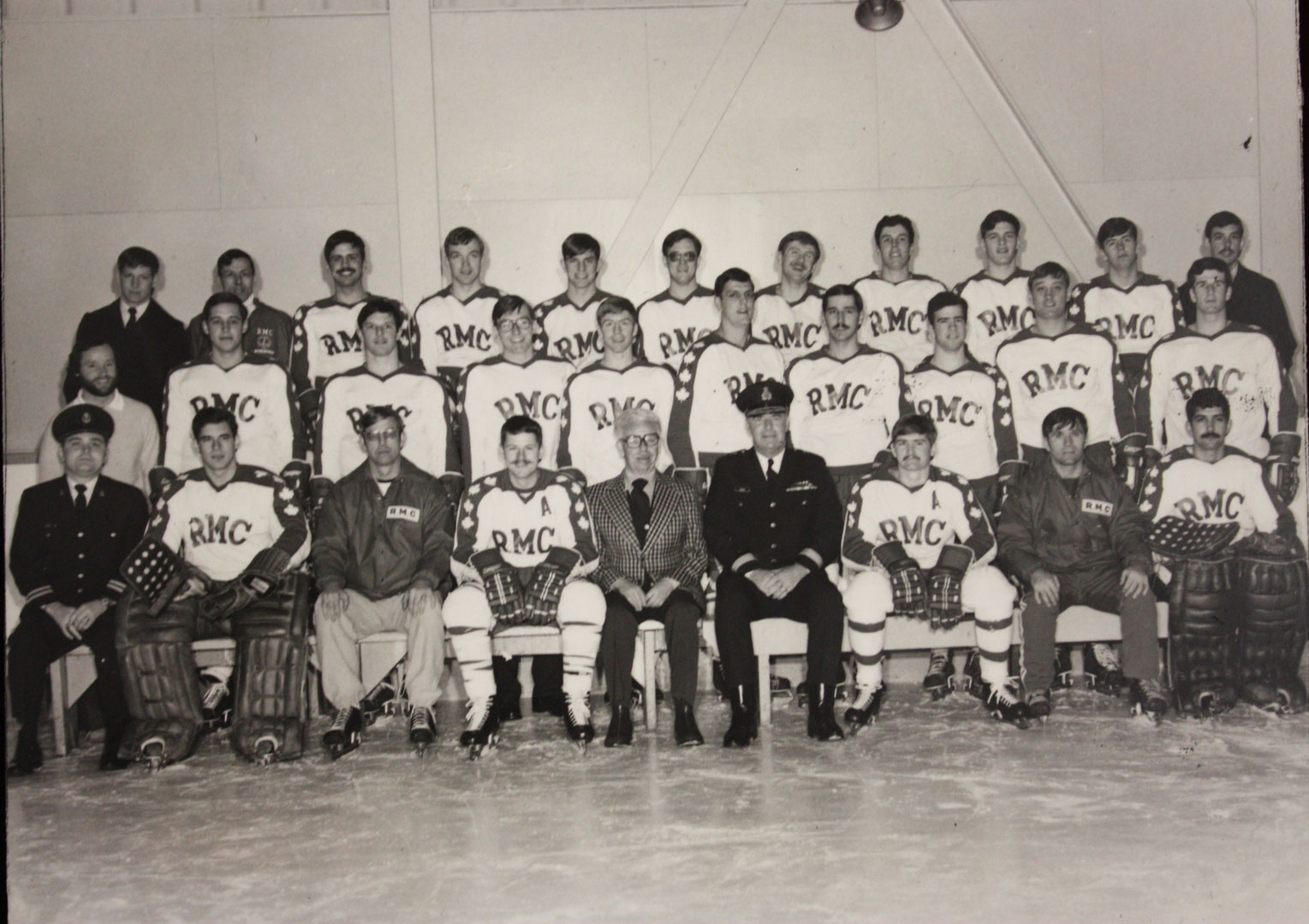 RMC Hockey 1976-77 Picture